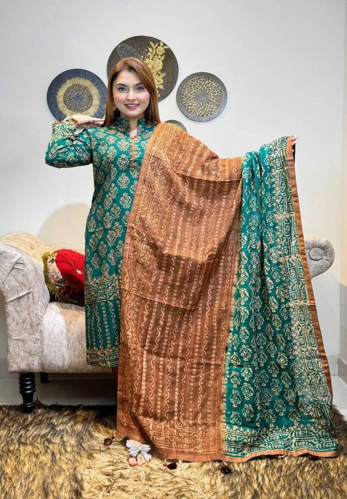 আনস্টিচ প্রিমিয়াম কটন বেক্সি বাটিক থ্রি-পিস জামা + ওড়না + প্যান্ট (BB-8)