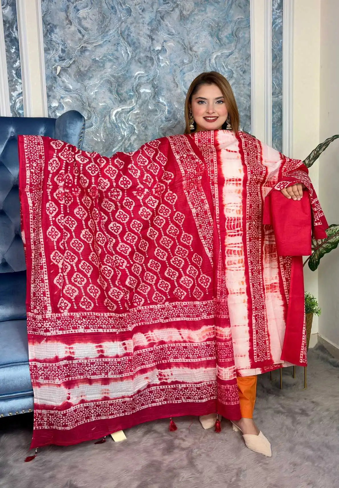 আনস্টিচ প্রিমিয়াম কটন বেক্সি বাটিক থ্রি-পিস জামা + ওড়না + প্যান্ট (BB-3)